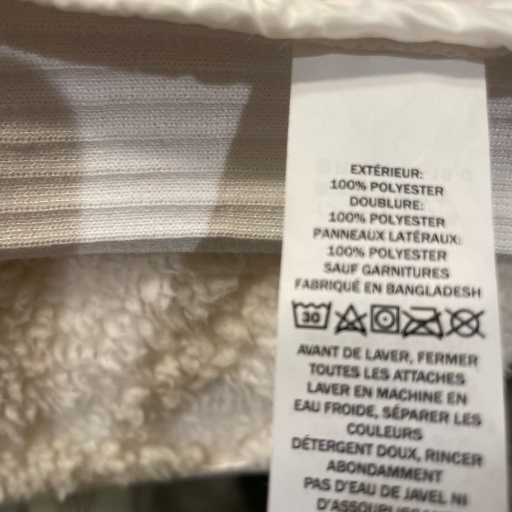 L.L. Bean Cream Quilted Sherpa Vest with ribbed sides. Women’s size 1X Reg. - Picture 14 of 16
